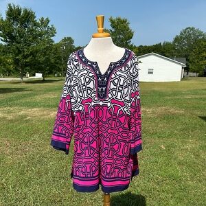 Women's pink and white top